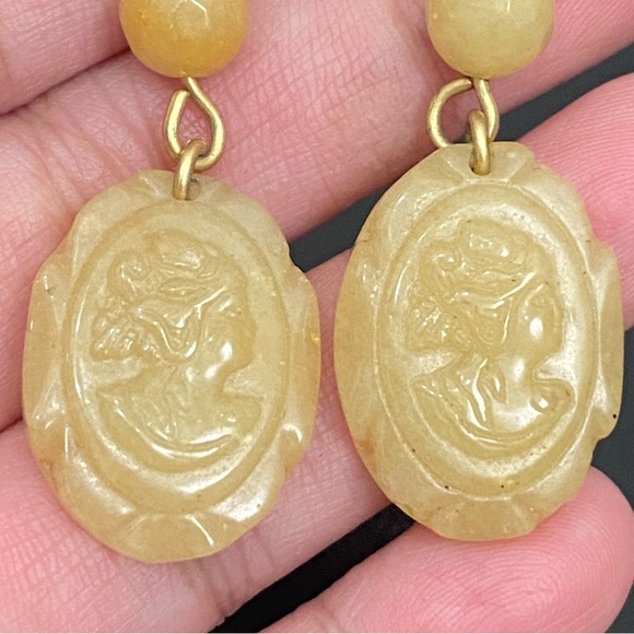 Vintage Carved Stone Mustard Cameo Drop Dangling Earrings - Picture 10 of 10